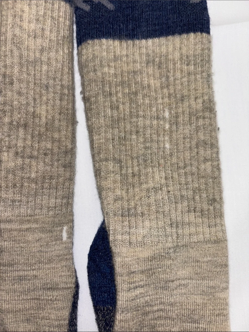 Darn Tough cushioned merino wool socks L